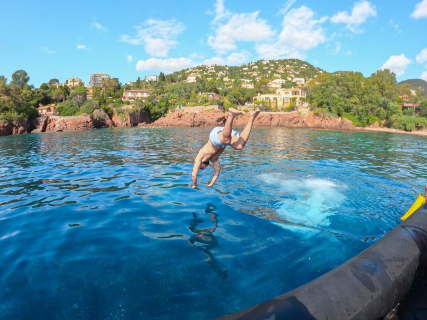 Cannes: 2.5-Hour Esterel Calanques Boat Excursion - The Bubble Palace and Maison Lacoste from the water