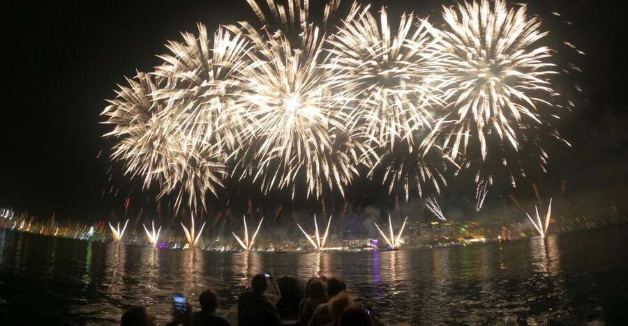 Cannes: Fireworks at Sea - Why the water is the right place for Cannes fireworks
