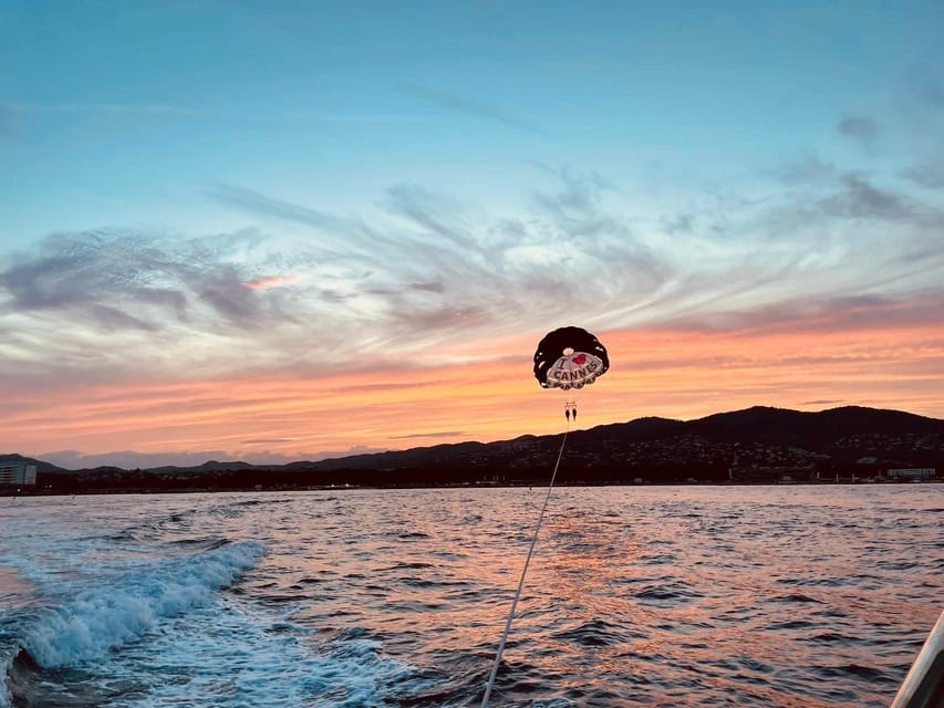 Cannes: Parasailing Experience for Couples, Family & Friends - Who will enjoy this most?