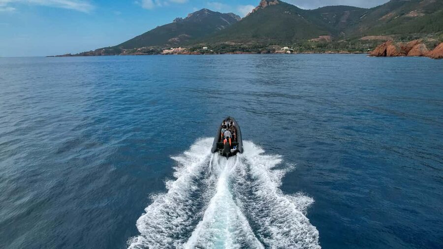 Cannes: Scenic Coves RIB Boat Tour - Leaving Port du Béal in Cannes