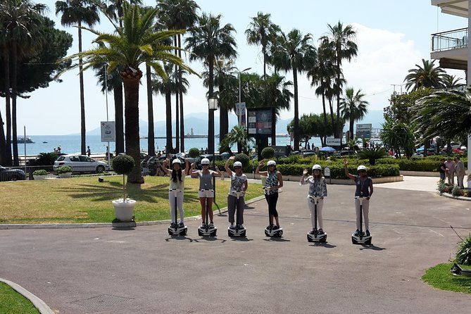 CannesVisiTour, Grand Tour: 2 Hours - Vieux Port and the yacht-filled waterfront