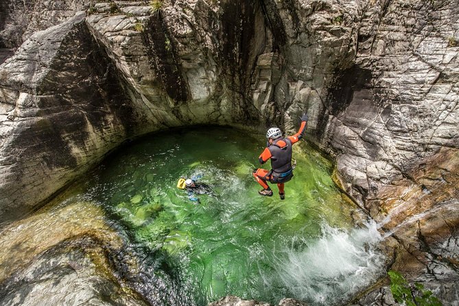 Canyoning Corsica The Richiusa Canyon - The one-hour walk into the canyon