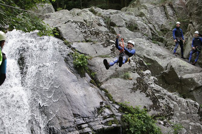 Canyoning tour Aero Besorgues -half day - The first zip line and the 4-metre jump