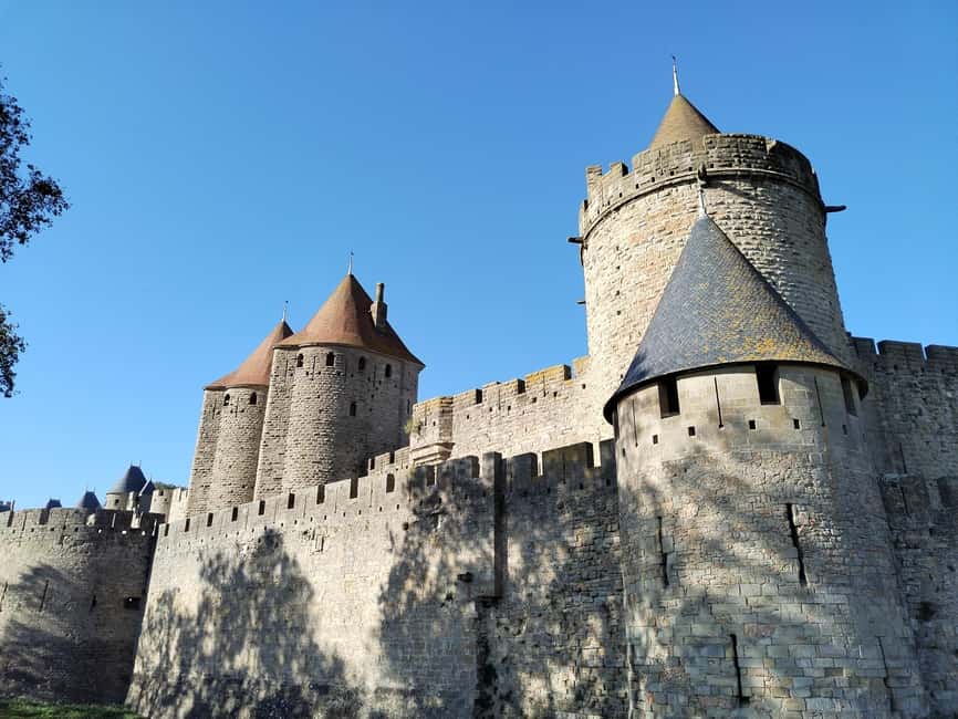 Carcassonne: Private Guided Tour of the Medieval Fortress - What the guides do best