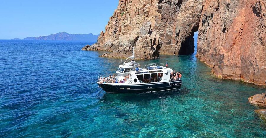 Cargèse: Scandola and Piana Boat Tour with Stop at Girolata - Leaving Cargèse for Punta d’Omigna