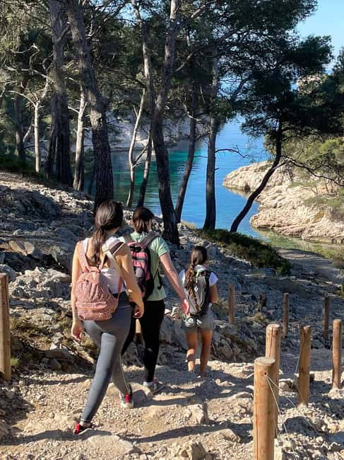 Cassis: 3 Calanques Half-Day Hiking Tour with Swimming - Why this route works so well in four hours