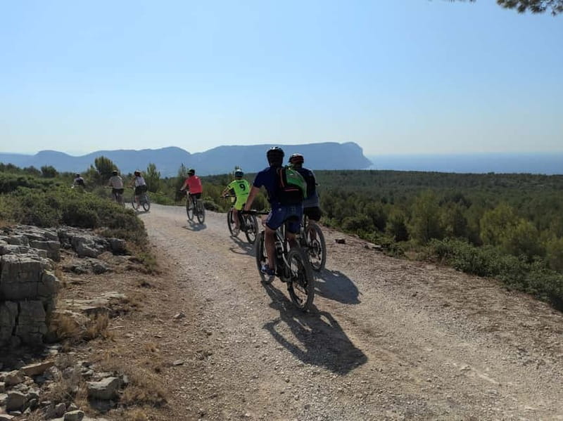 Cassis: Calanques and Viewpoints Tour by Mountain E-Bike - Returning through Cassis and past the beaches
