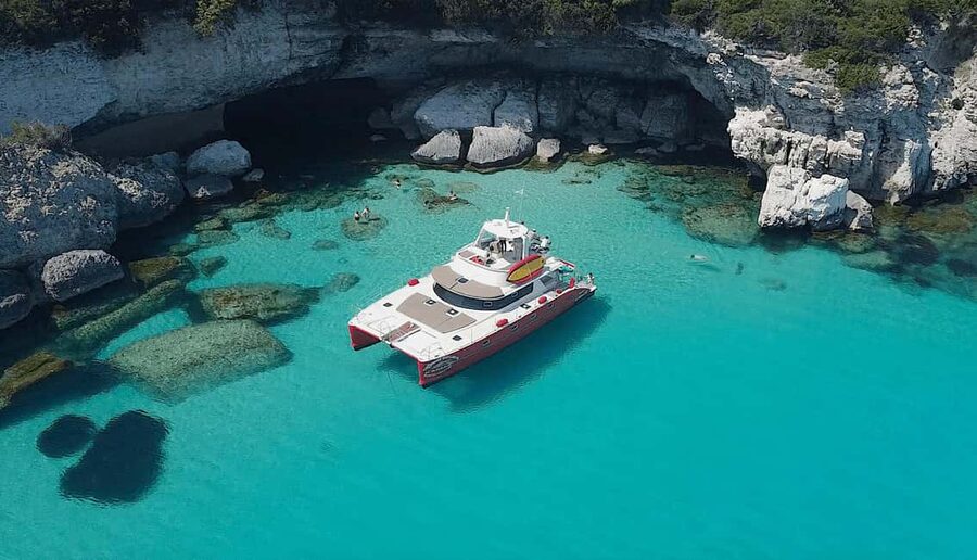Catamaran cruise to the Lavezzi Islands - Carrataghju and the first swim