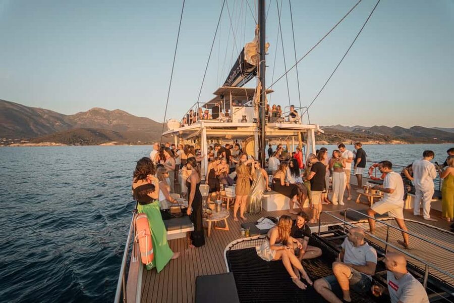 Catamaran half-day excursion - Practical tips before you book