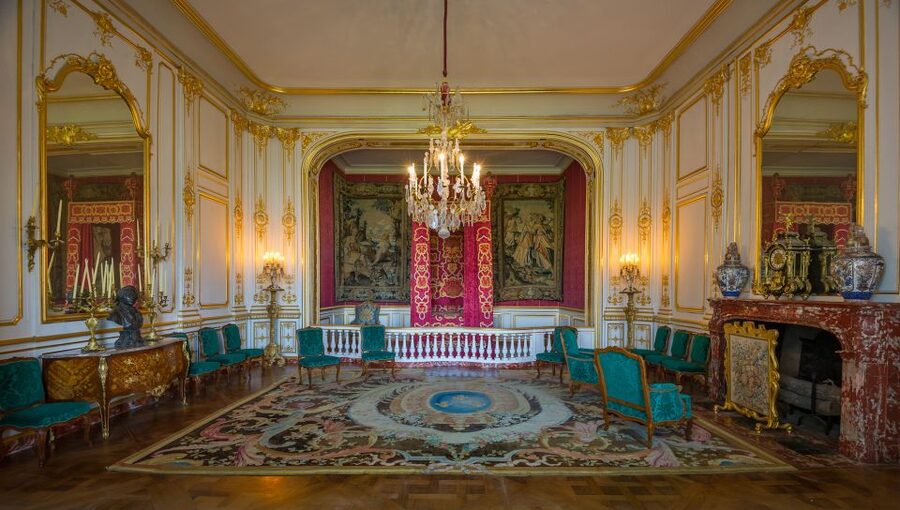 Chambord: Entry Ticket to the Castle - The formal gardens and the enormous park