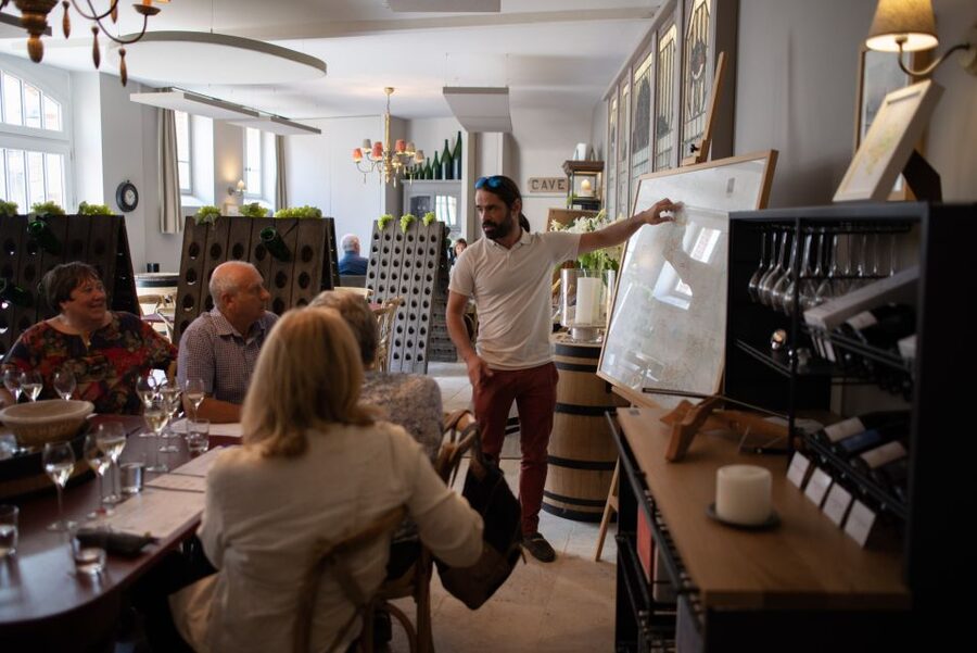 Champagne: Champagne Tasting Class with Lunch - Arriving at Le Clos Corbier
