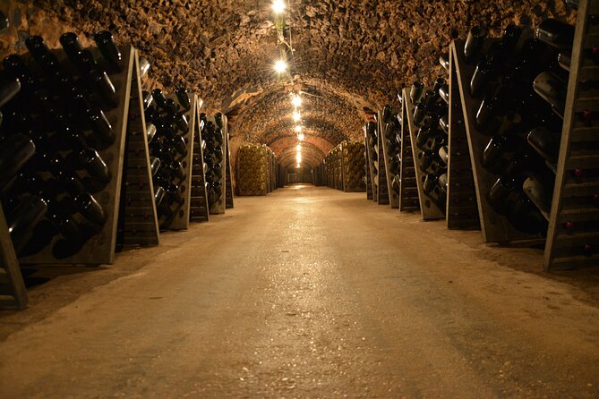 Champagne experience with a vintage van from Epernay - 3 hours - A vintage van with real character