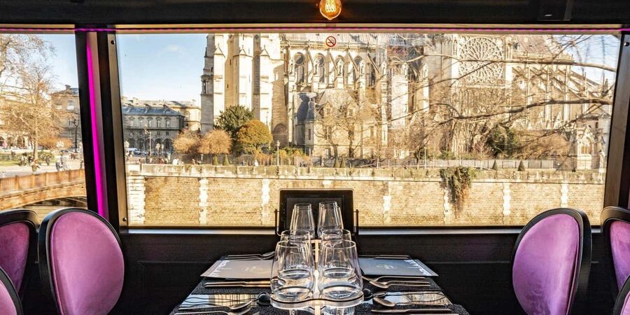 Champs Elysées Bus Toqué Lunch w/ a Glass of Champagne - Who will enjoy this most