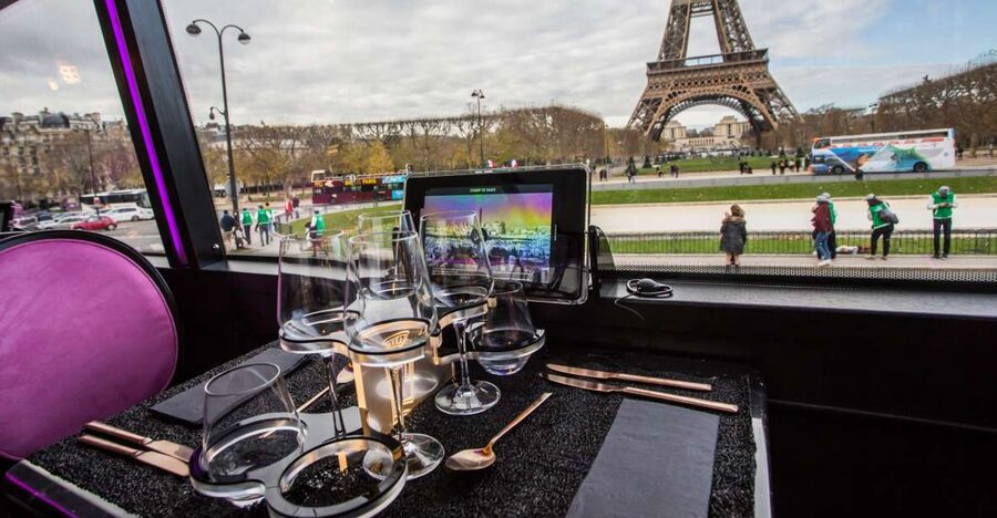Champs Elysées Bus Toqué Lunch w/ a Glass of Champagne - Boarding the double-decker Bus Toqué