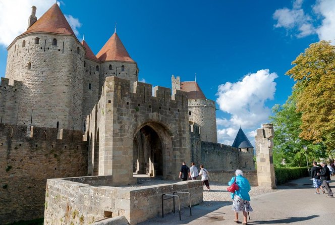 Cité de Carcassonne Guided Walking tour. Private tour. - Why Carcassonne works so well on foot