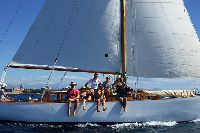 Classic Yacht Sailing in Cannes - What you eat and drink aboard the yacht