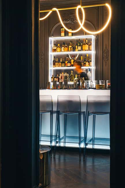 Cocktails lessons in Speakeasy - Three drinks, three ways to make them