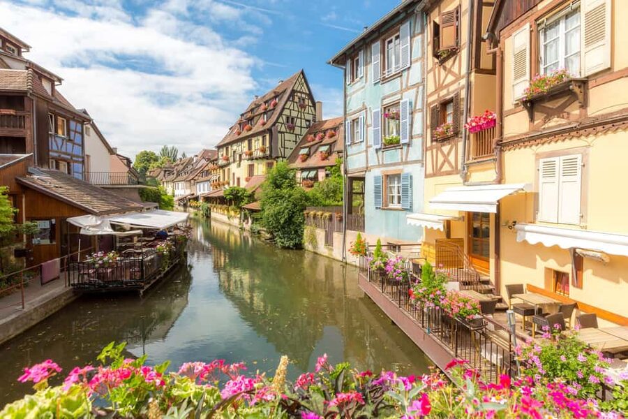 Colmar: Express Walk with a Local in 60 minutes - Starting at Place de la Cathédrale