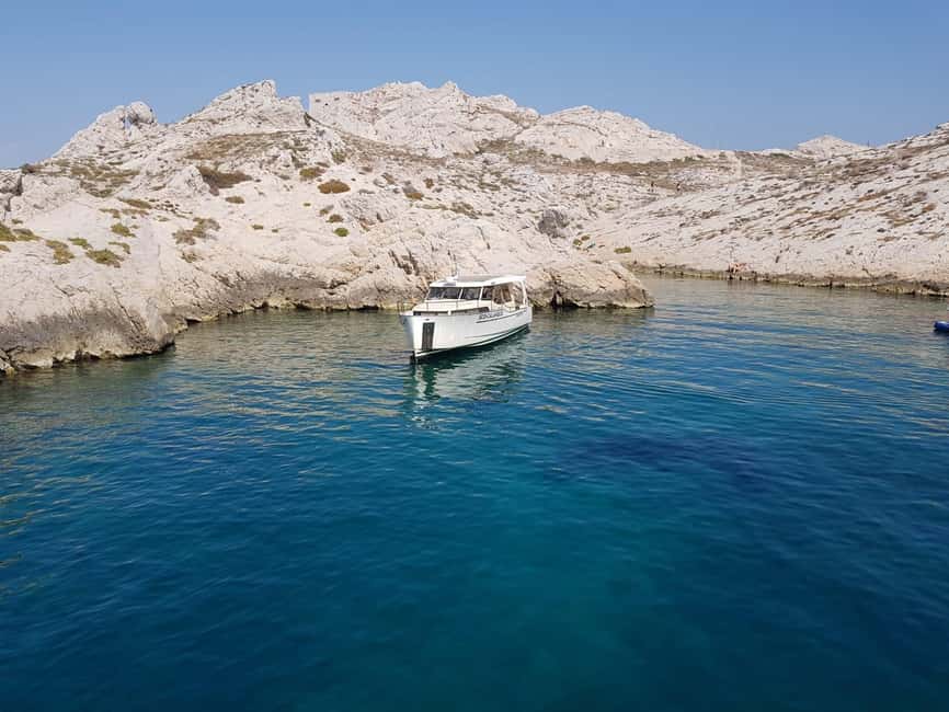 Cruise, Coffee and Swimming in the Calanques of Frioul - Coffee, biscuits, and time to do very little