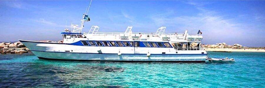 Day cruise to the Cerbicales & Lavezzi Islands with lunch - A coastal roll call of Corsica’s famous beaches