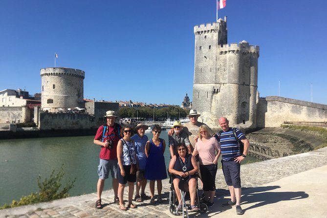 Discover La Rochelle: Discovery Walking Tour of La Rochelle - Saint-Sauveur and the effects of religious conflict
