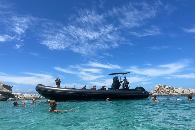 Discovery of Lavezzi Islands from Bonifacio - The small boat experience