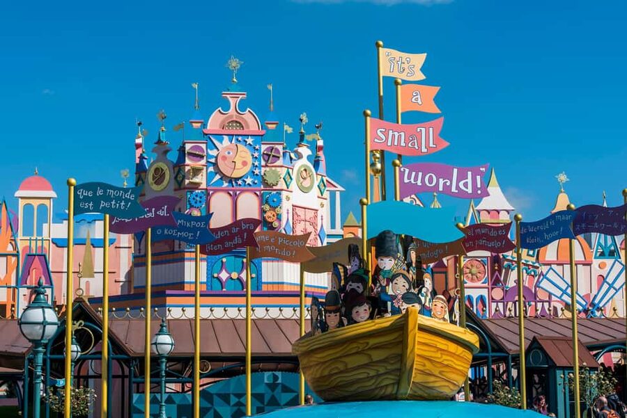 Disneyland® Paris Tickets and Shuttle Transport - What the full day feels like