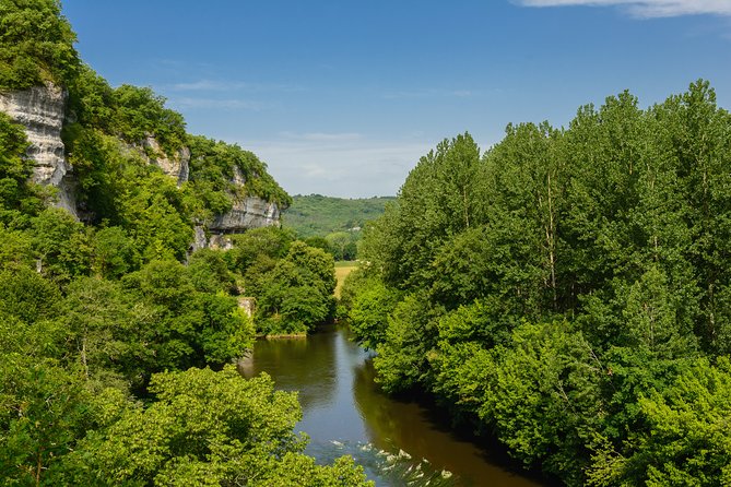 Dordogne Day Tour : Prehistory and The Art of the Caves from Sarlat - The small-group advantage