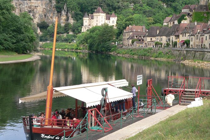 Dordogne Villages Half Day Tour from Sarlat - Small group advantages and limits