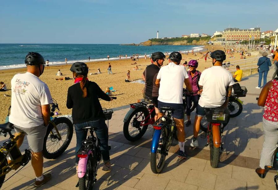 E-bike Guided Tour Biarritz & small villages - Key points at a glance