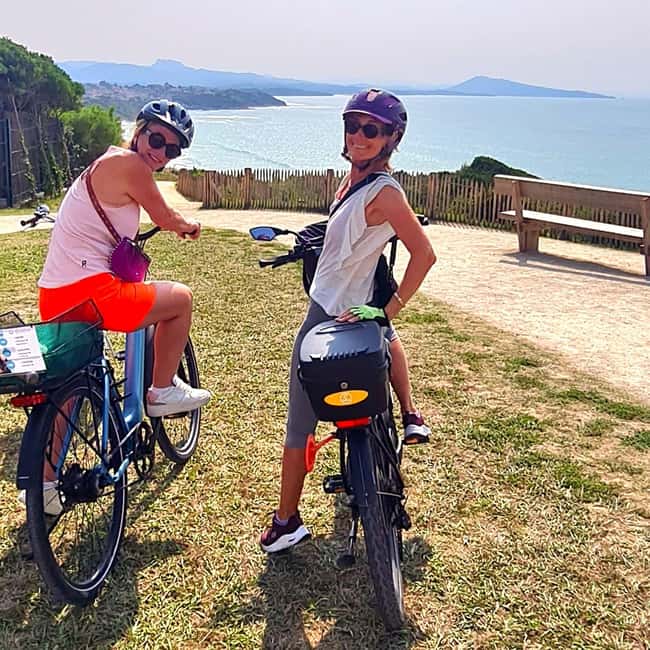 E-bike Guided Tour Biarritz & small villages - Bidart, the quieter side of the coast
