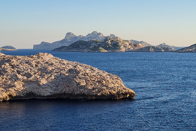 E-Bike Rental in Marseille with our brand new Virtual Guide !! - Who will enjoy this Marseille ride most