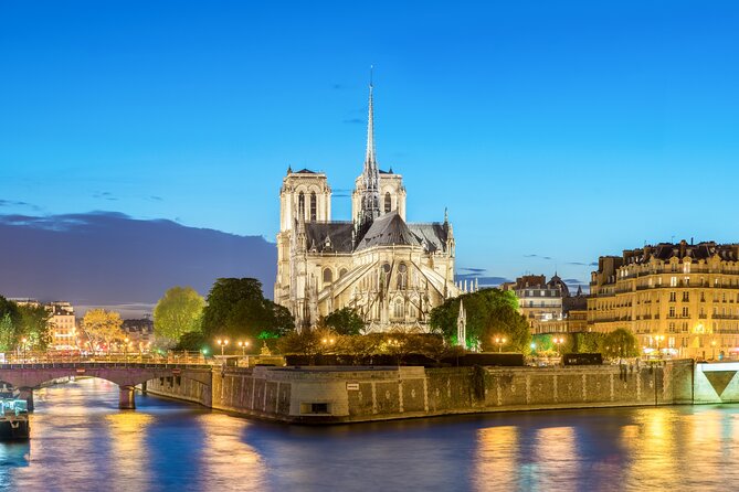 Early Access Paris Notre Dame Cathedral Walking Tour - What this Notre Dame tour is really designed to do