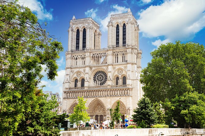 Early Access Paris Notre Dame Cathedral Walking Tour - Île de la Cité, the medieval birthplace of Paris