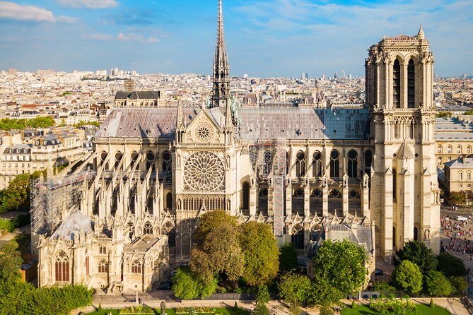 Early Access Paris Notre Dame Cathedral Walking Tour - The medieval clock and Pont Neuf