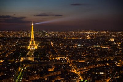 Eiffel Tower and City Tour by Bus with Seine River Cruise Option