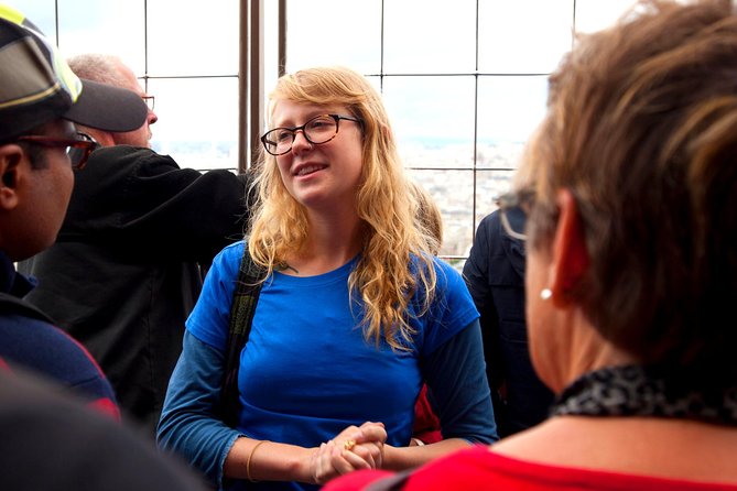 Eiffel Tower Elevator Tour with Optional Summit & Cruise Access - Choosing the summit upgrade