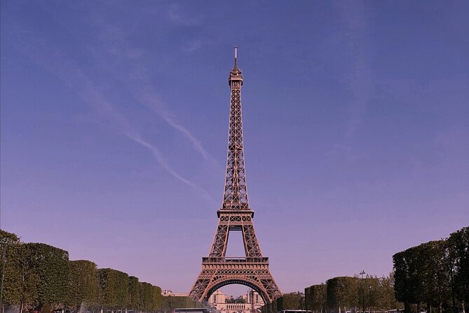 Eiffel Tower Reserved Access Summit or 2nd Floor Guided by Lift - Who should book this Eiffel Tower visit?
