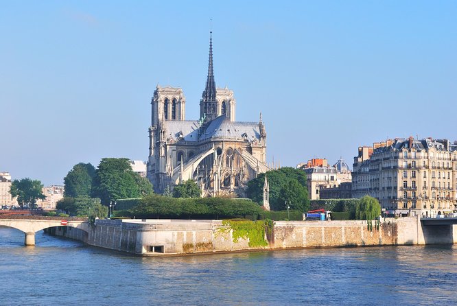 Eiffel Tower Summit Option with Seine River Cruise and City Tour - The guide service: escort, not constant company