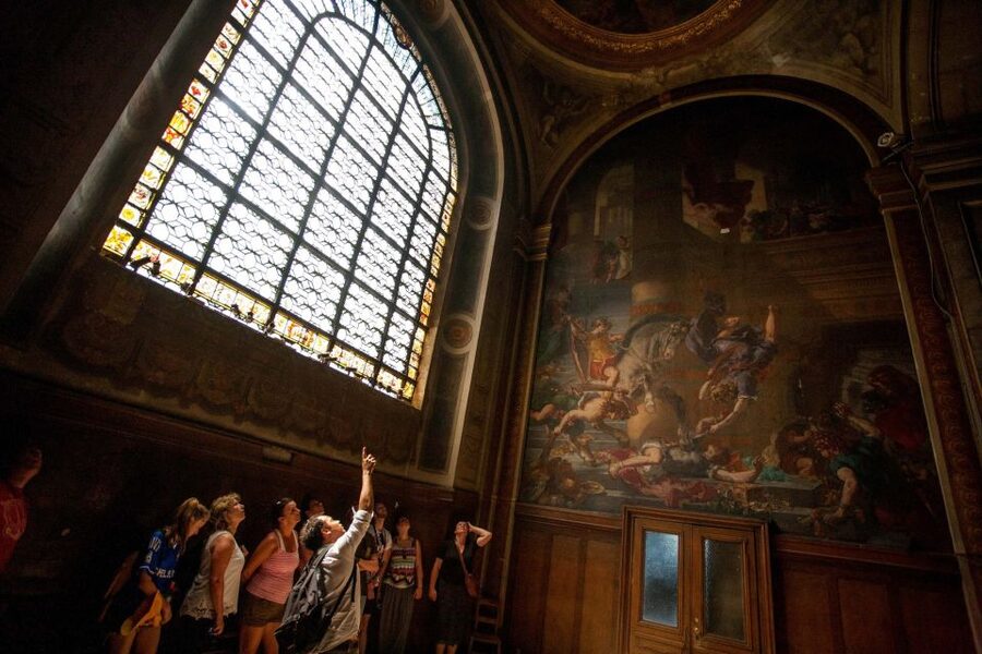 Electric Bike Tour of Paris’ Hidden Gems - The quiet Paris between major monuments