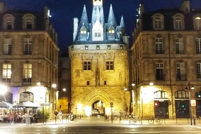 Exclusive ! Discover Vibrant Bordeaux at Night :Night Tour! - Saint-Pierre, Bordeaux’s old quarter