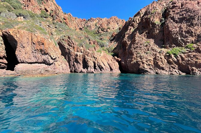 excursion Scandola- Girolata - Calanques de piana- Capo rosso - Capo Rosso and its natural swimming pools