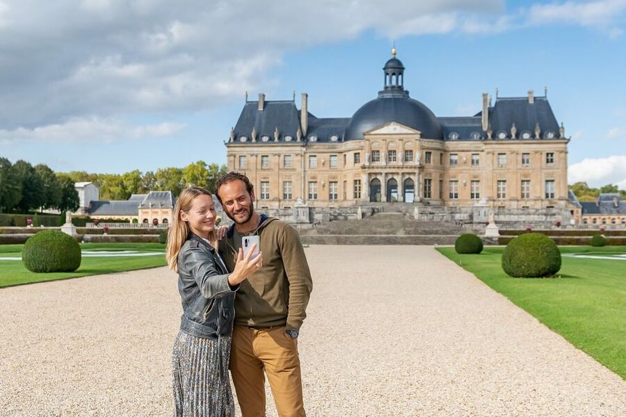 Fontainebleau & Vaux-le-Vicomte Châteaux Day Tour from Paris - Key points to know before booking