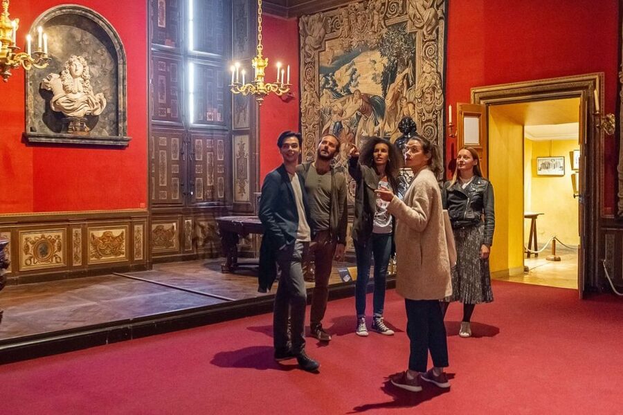 Fontainebleau & Vaux-le-Vicomte Châteaux Day Tour from Paris - What the $123 price really buys you