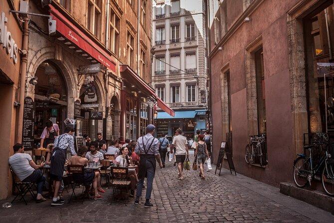 Food Tour in Lyon – A Full Taste of France by Do Eat Better - The Presqu’île brings out Lyon’s sweet side