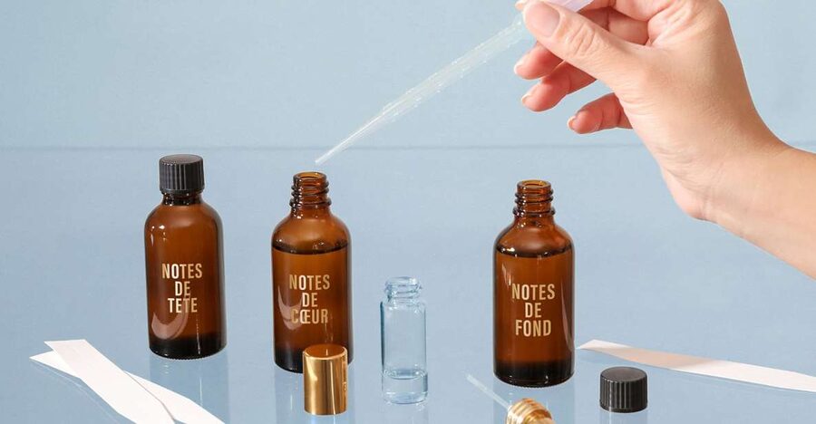 Fragonard Paris - Mini Perfume workshop - only in Spanish - Learning the flower behind the fragrance