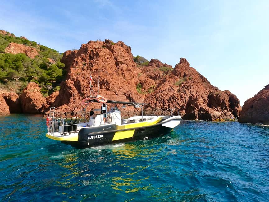 Fréjus: Sea and Creeks Boat Tour with Snorkeling and Drinks - Practical preparation for the 2.5-hour outing