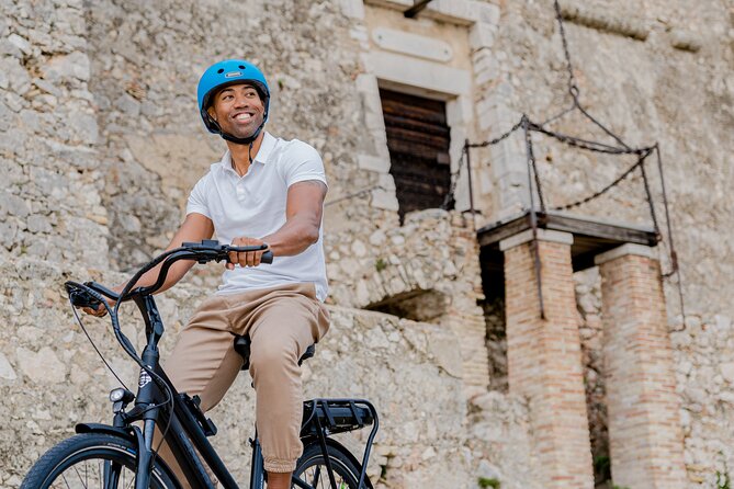 French Riviera E-bike Panoramic Tour from Nice - Guides, group size, and the feel of the outing