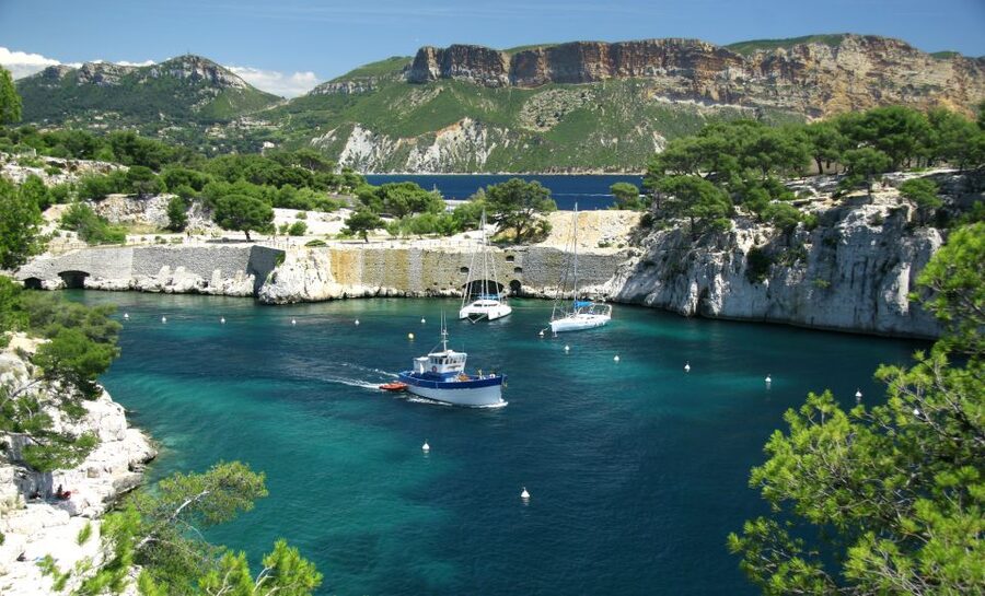 From Aix: Cassis Boat Ride & Provence Wine Tasting Day Tour - Free Time in Cassis: Lunch, Shops, and Sea Air