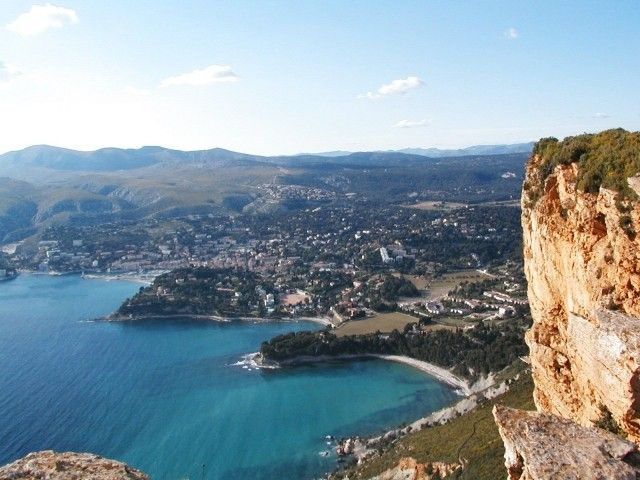 From Aix-en-Provence: Cassis Tour with Cap Canaille Stop - Two and a half hours to find your own Cassis